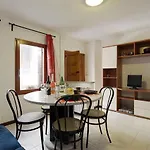 Mario Apartment 2578
